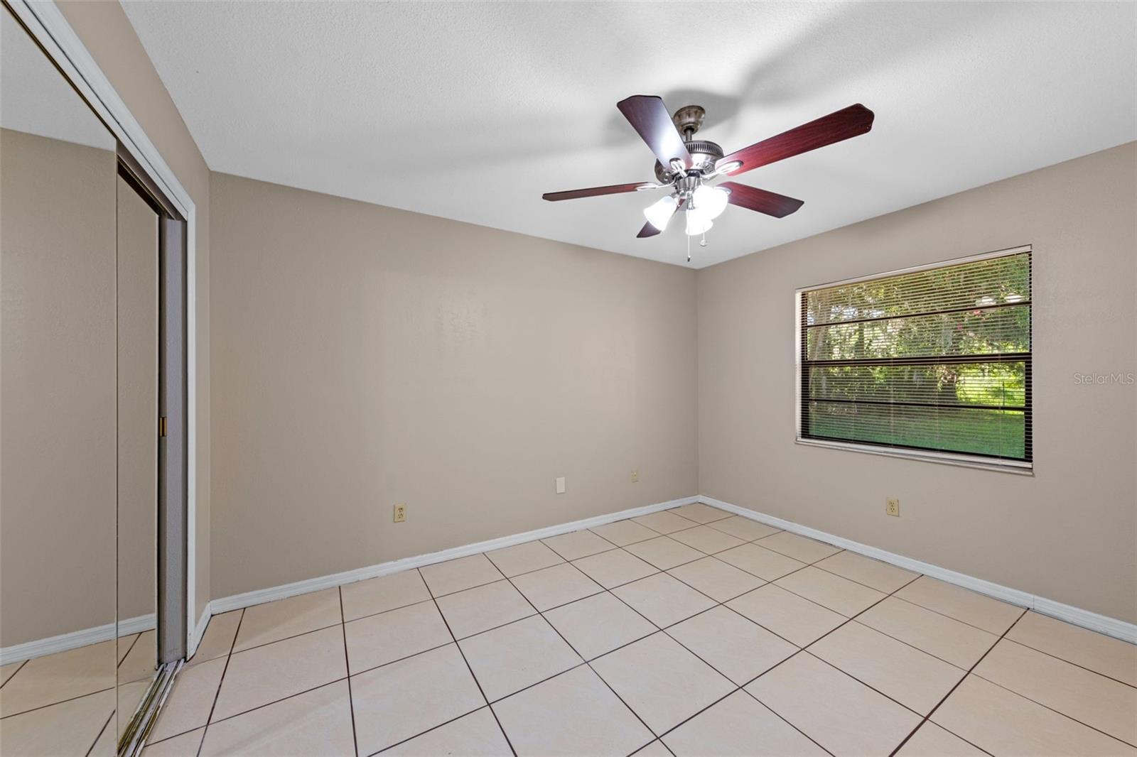 Image 15 of 22 For 525 Garden Heights Drive