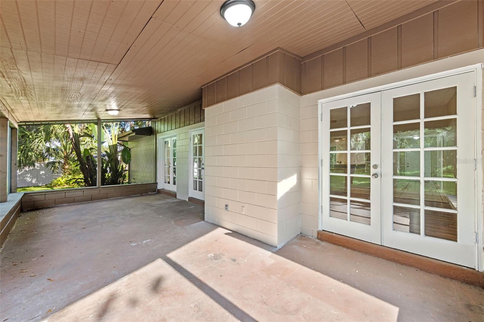 Image 18 of 22 For 525 Garden Heights Drive