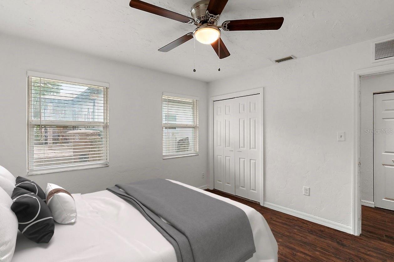 Image 15 of 23 For 1138 12th Street