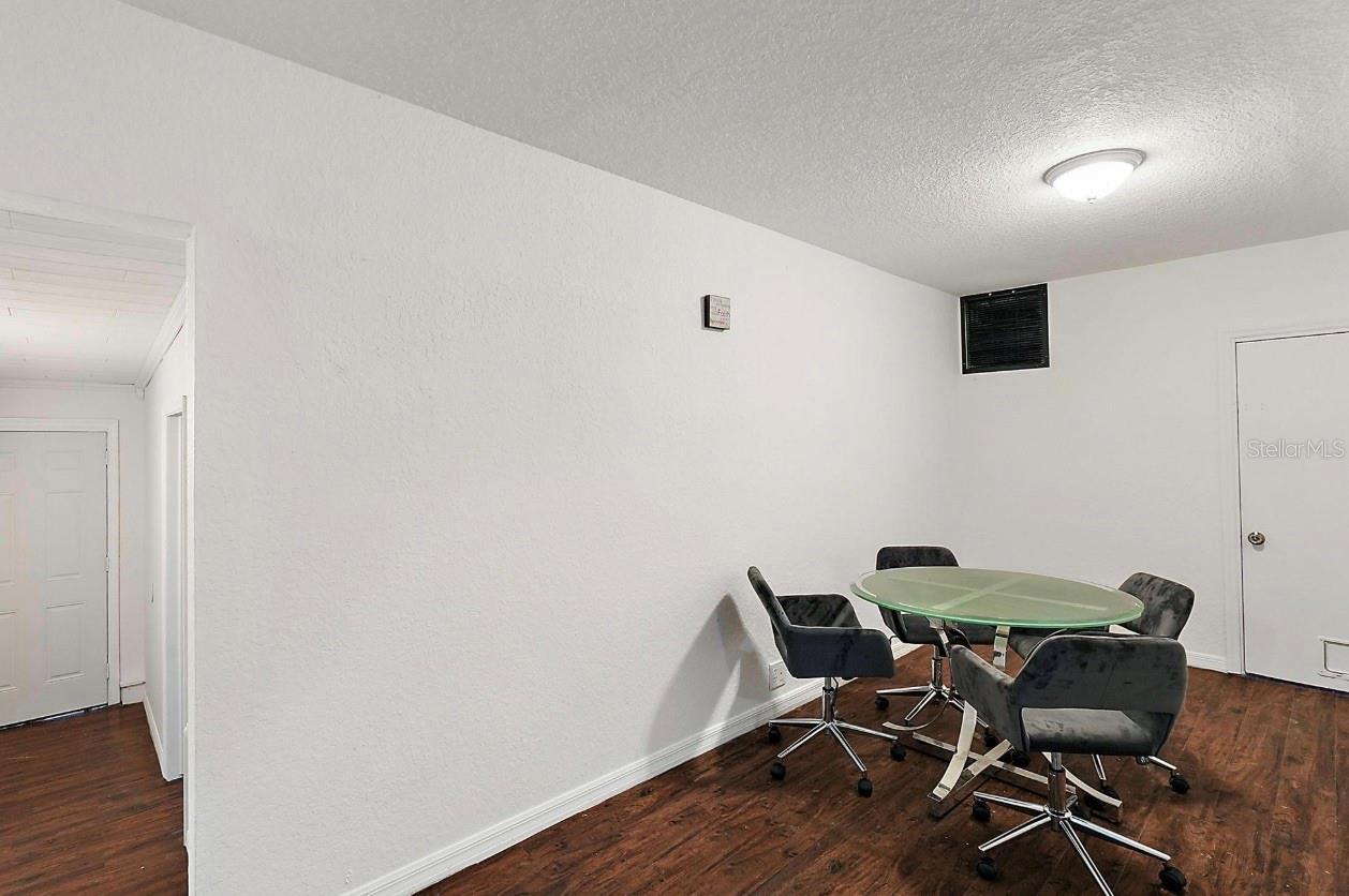 Image 18 of 23 For 1138 12th Street