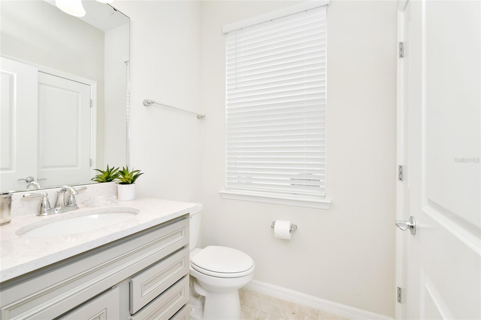 Image 41 of 49 For 3333 Lilac Way