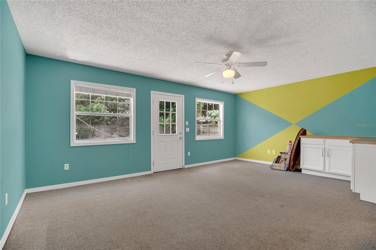 Image 18 of 31 For 637 Magnolia Drive