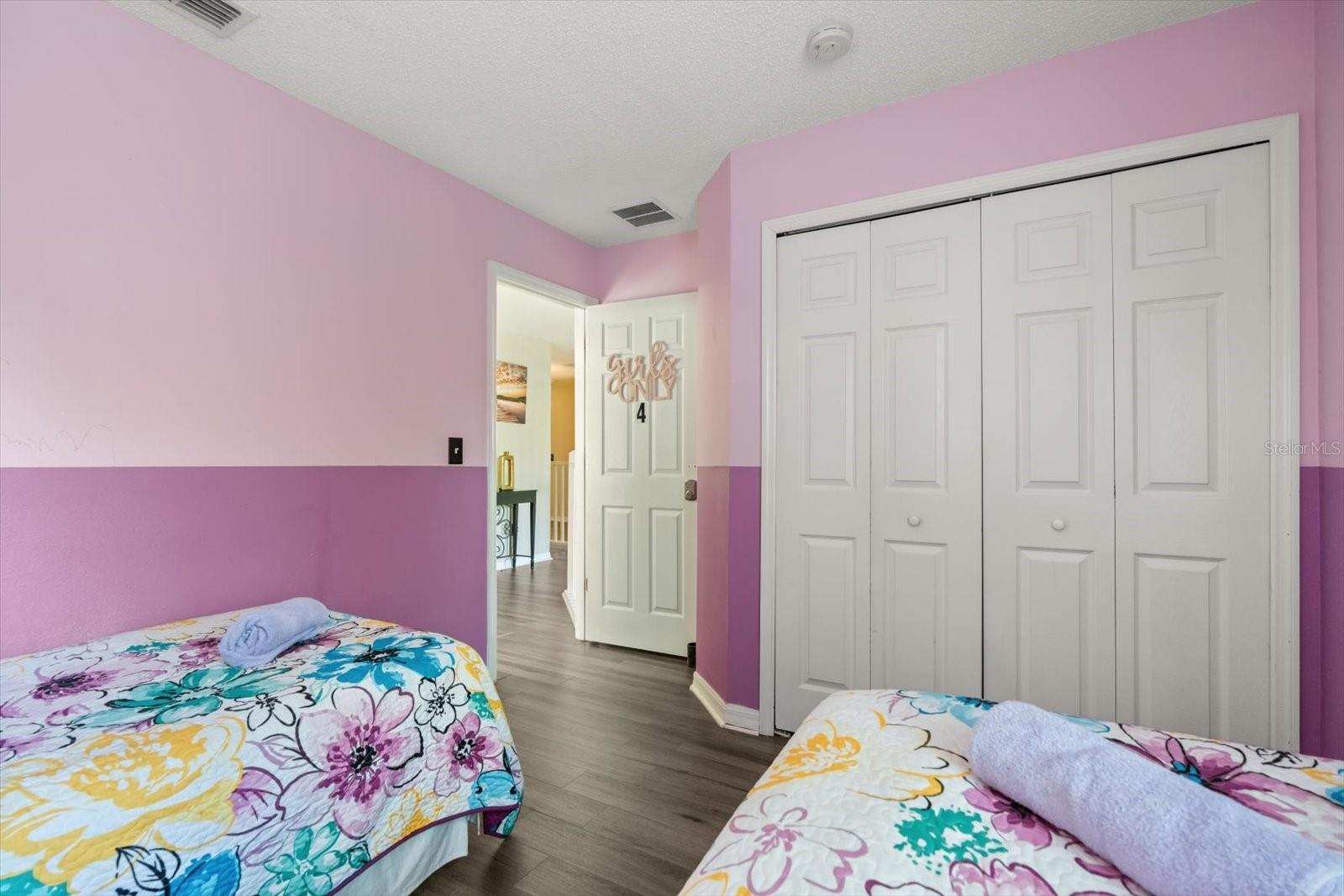 Image 28 of 41 For 4651 Golden Beach Court