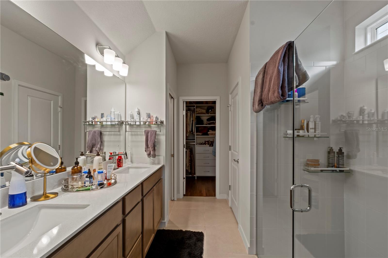 Image 20 of 40 For 15864 Winding Bluff Drive
