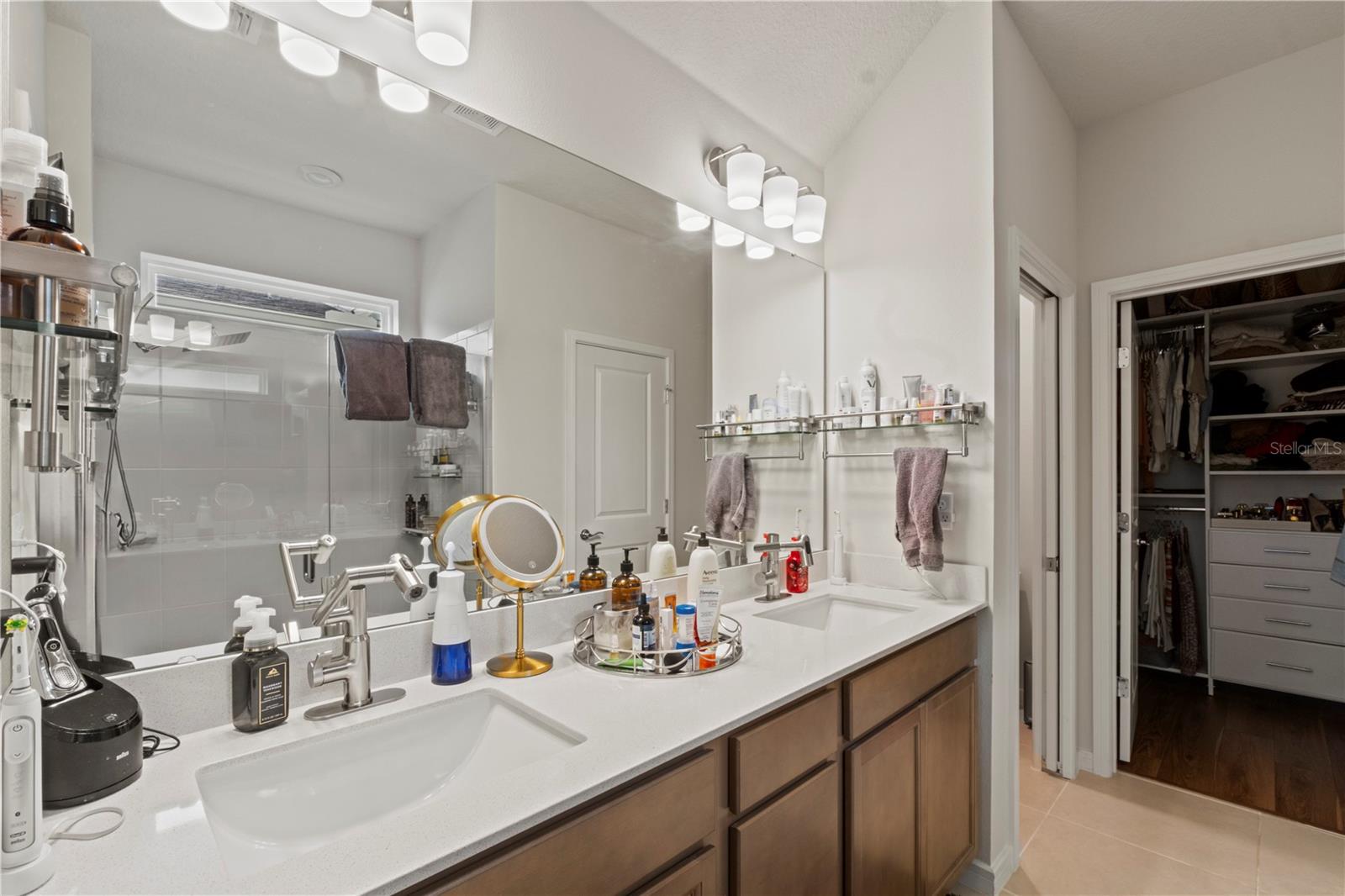 Image 21 of 40 For 15864 Winding Bluff Drive