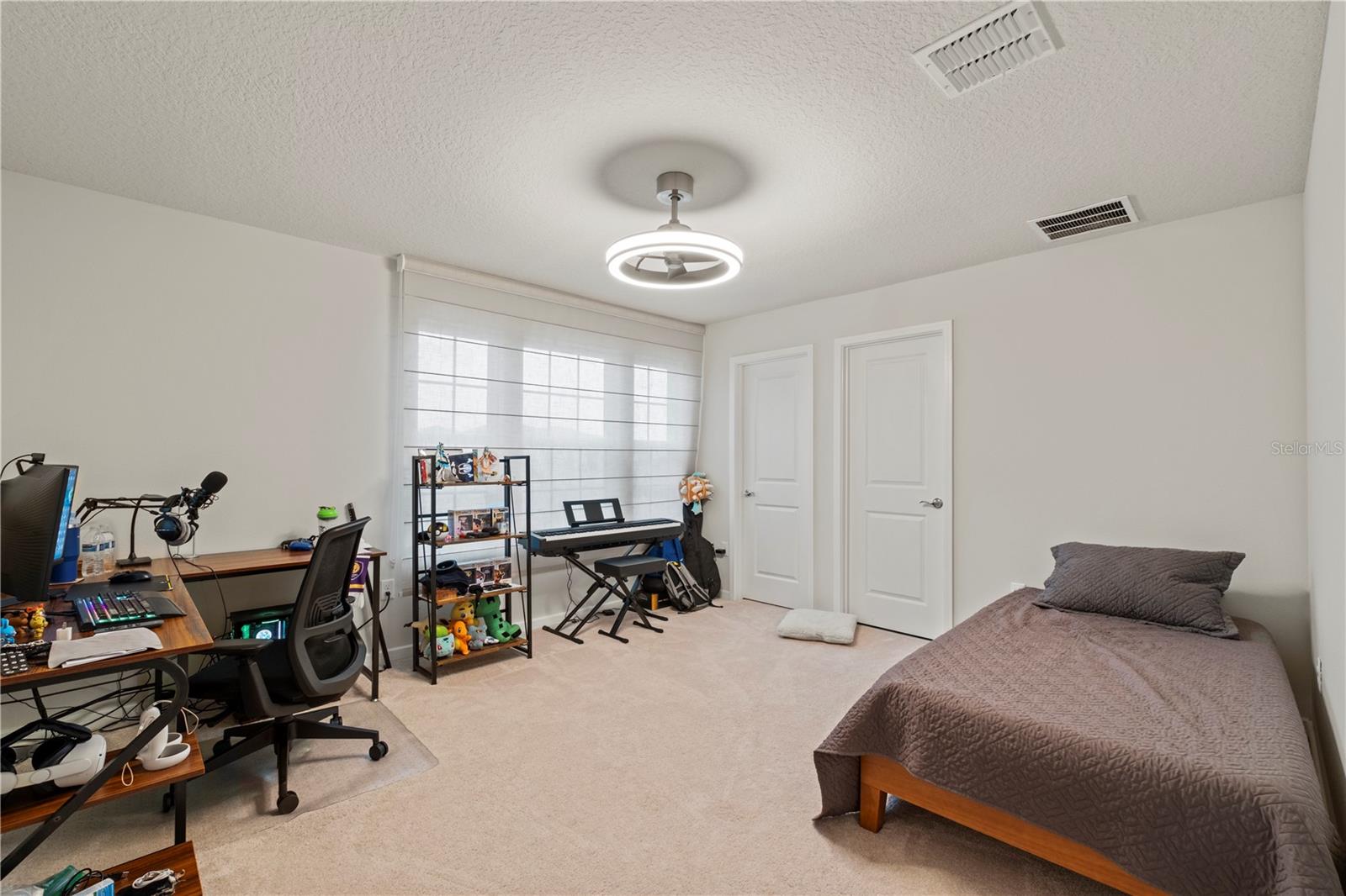 Image 25 of 40 For 15864 Winding Bluff Drive