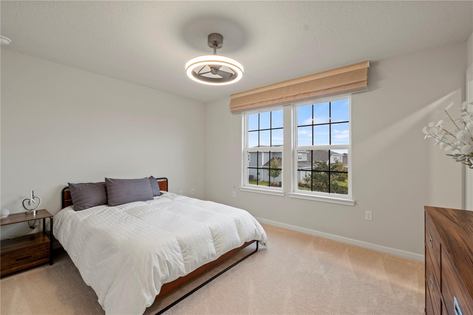 Image 27 of 40 For 15864 Winding Bluff Drive