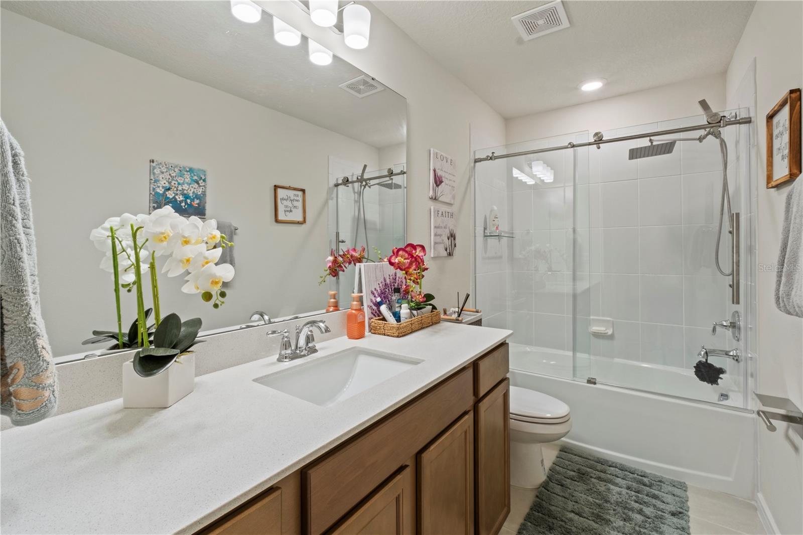 Image 29 of 40 For 15864 Winding Bluff Drive