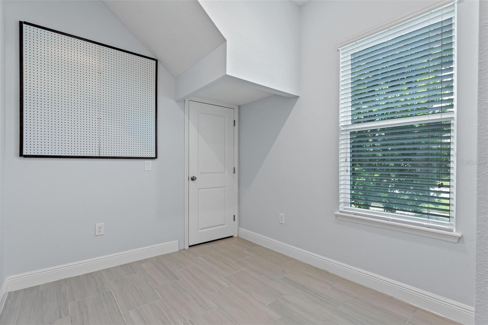 Image 14 of 45 For 14757 Glade Hill Park Way