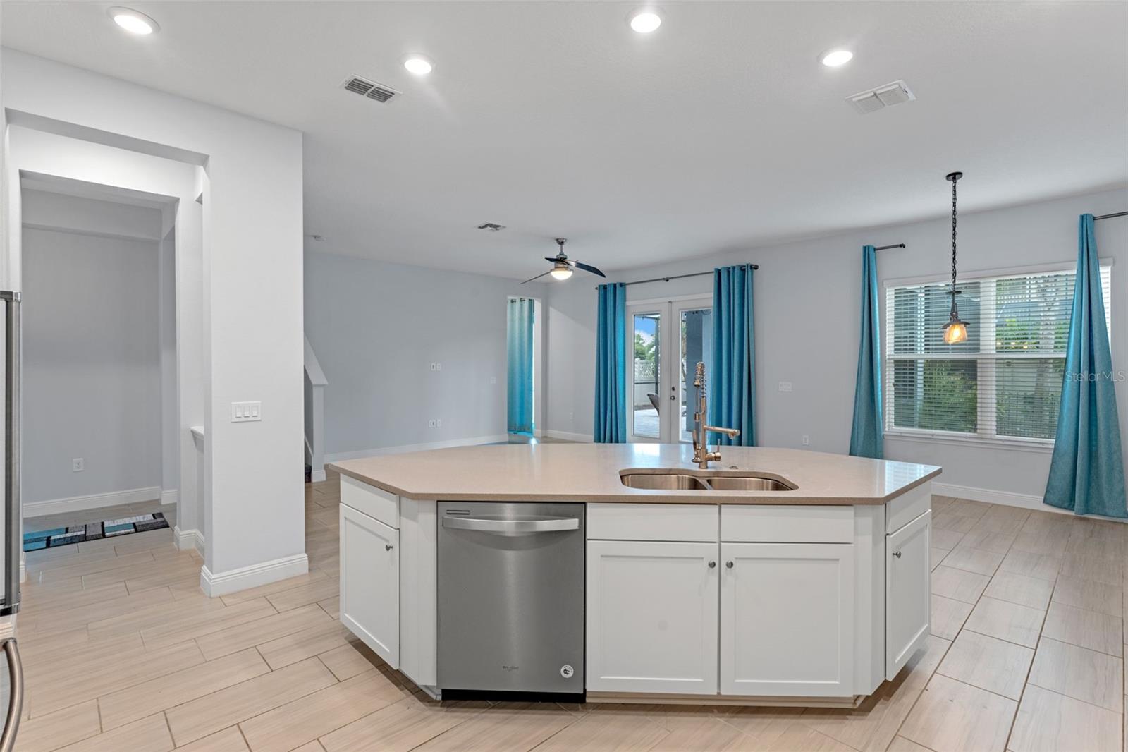 Image 6 of 45 For 14757 Glade Hill Park Way
