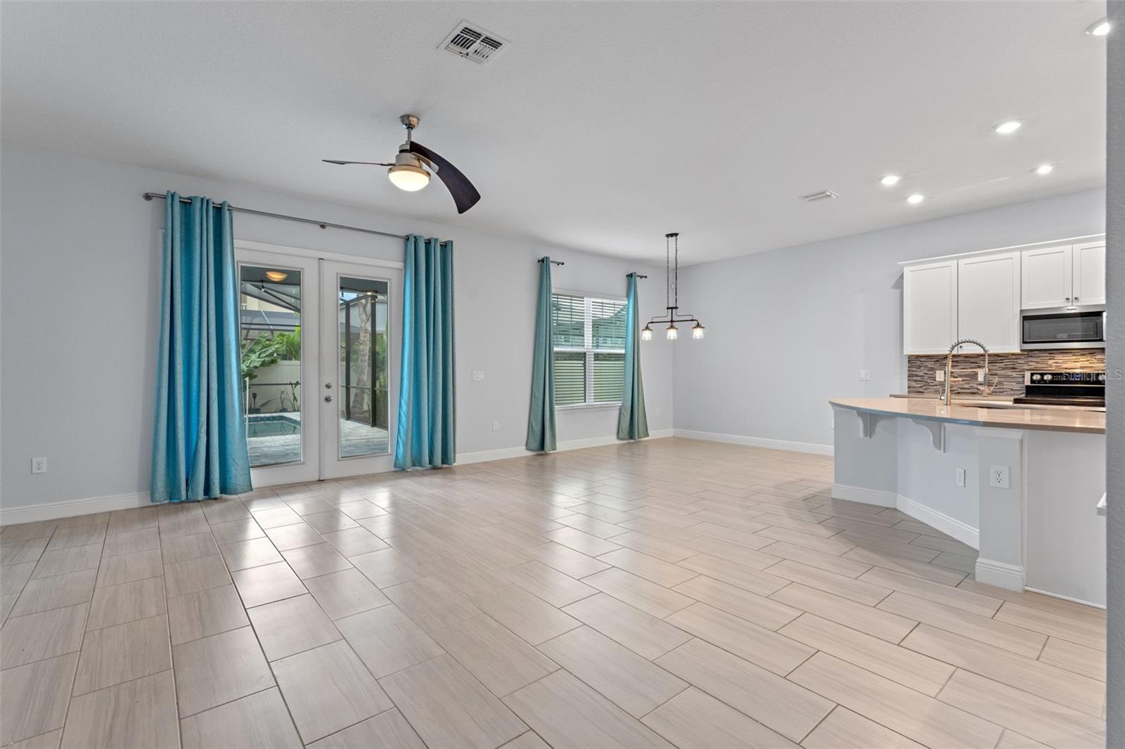 Image 8 of 45 For 14757 Glade Hill Park Way