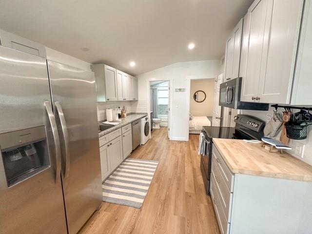 Image 11 of 39 For 9 Corunna Street