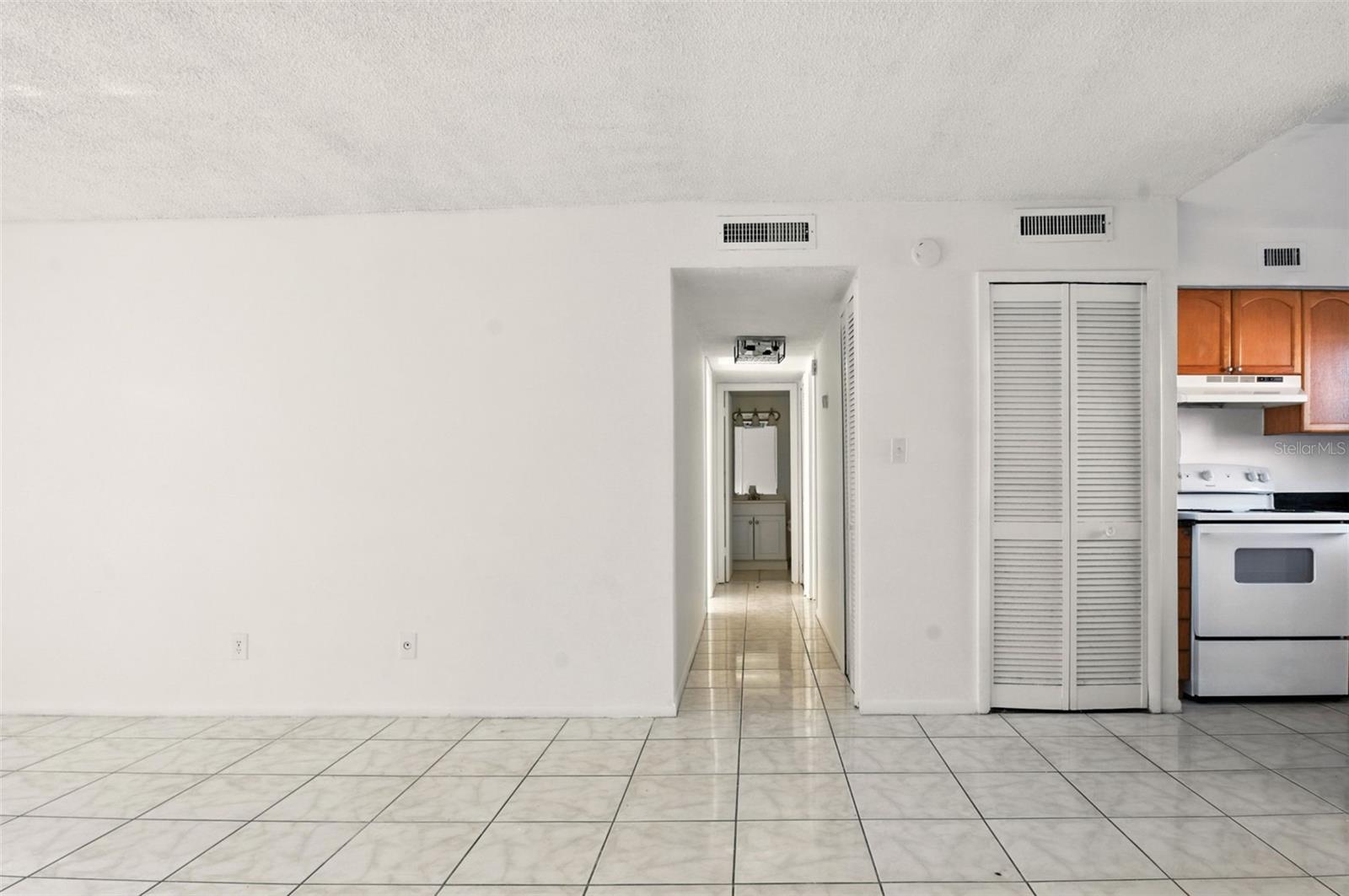 Image 6 of 32 For 3053 George Mason Avenue 7