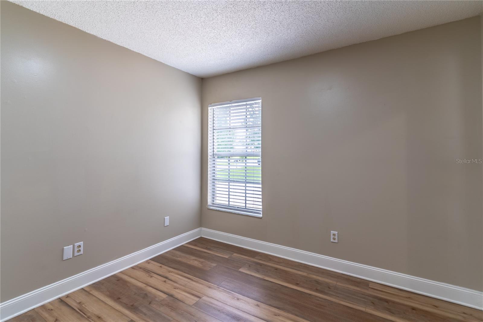 Image 12 of 23 For 429 Wekiva Rapids Drive