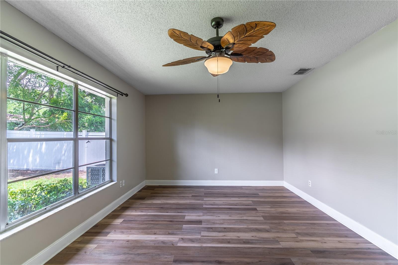 Image 8 of 23 For 429 Wekiva Rapids Drive