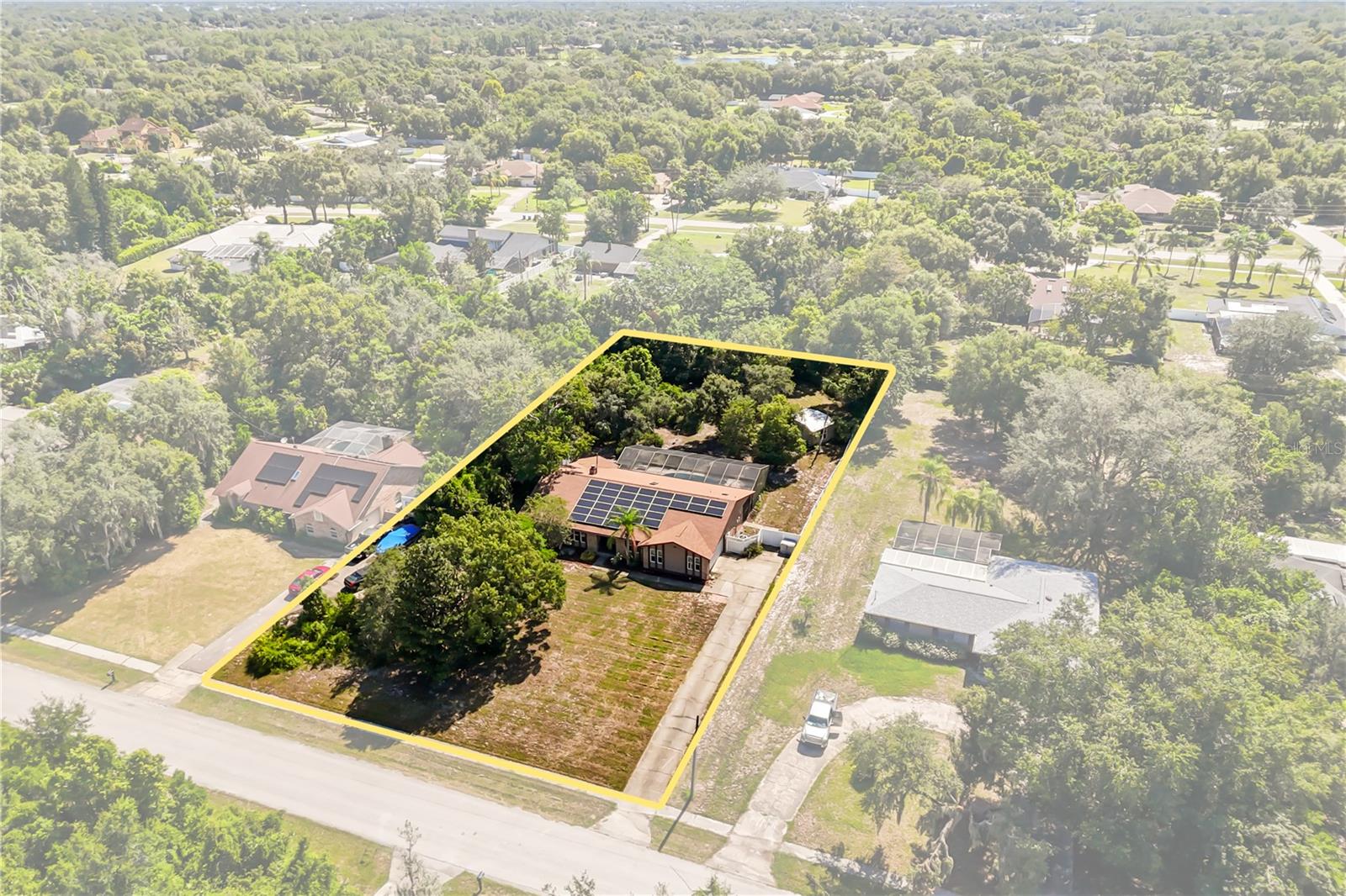 Image 2 of 31 For 579 Kingway Drive