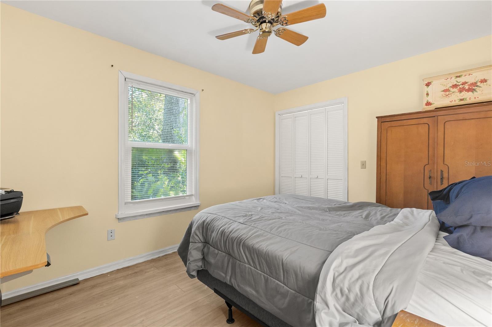 Image 26 of 31 For 579 Kingway Drive