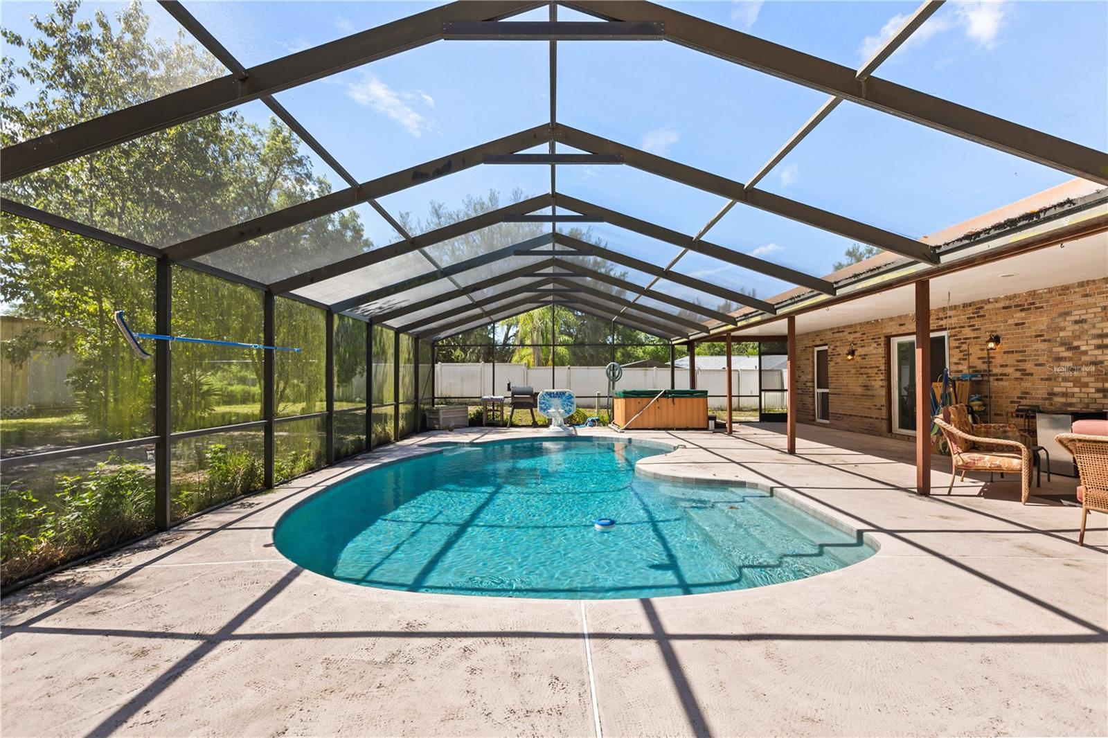 Image 28 of 31 For 579 Kingway Drive