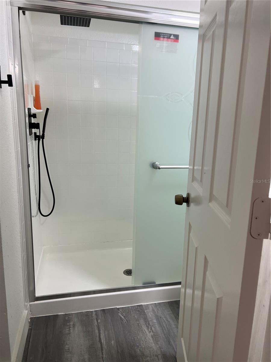 Image 12 of 20 For 3987 Versailles Drive 3987f
