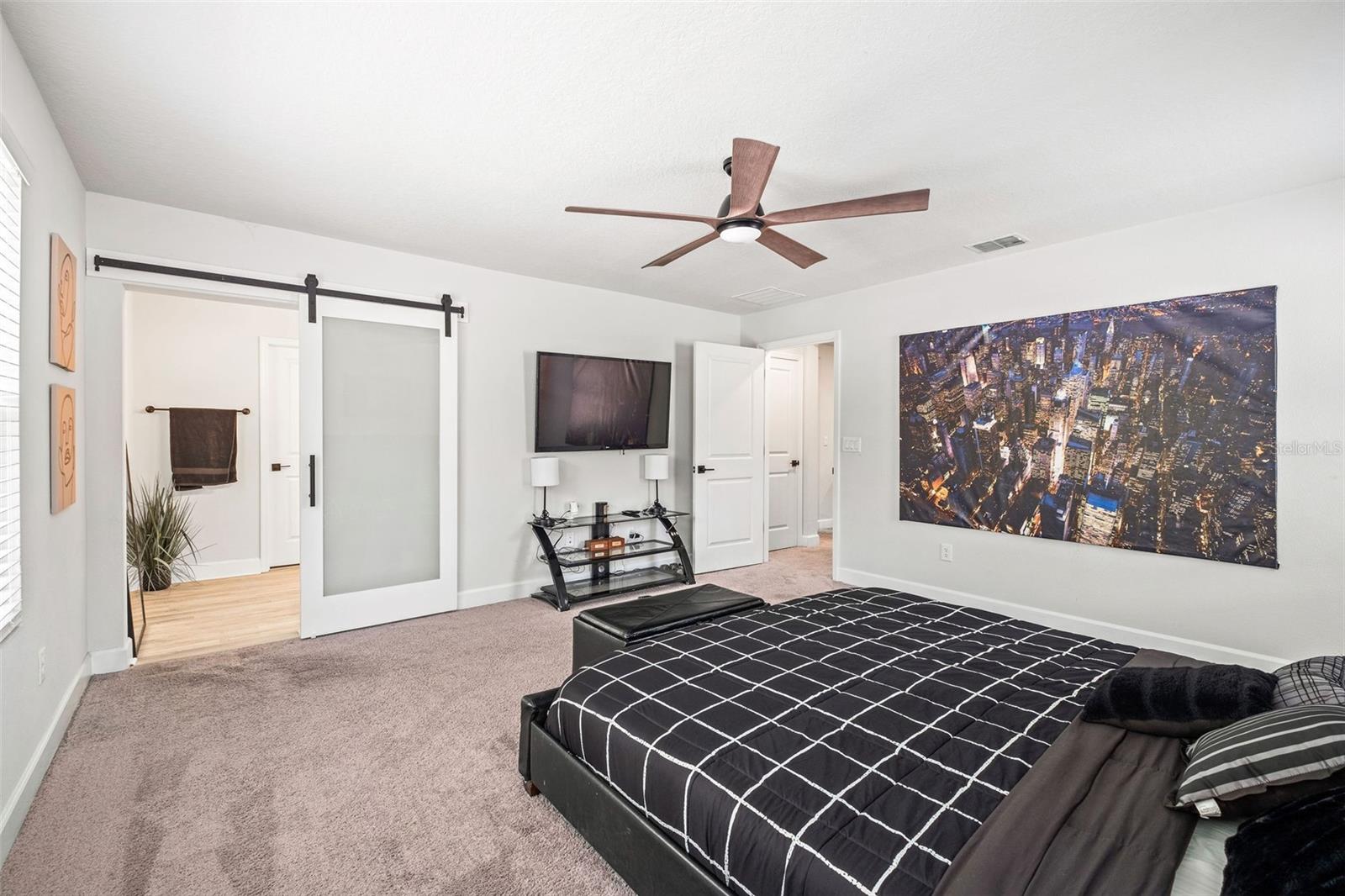 Image 12 of 33 For 1130 River Falls Circle