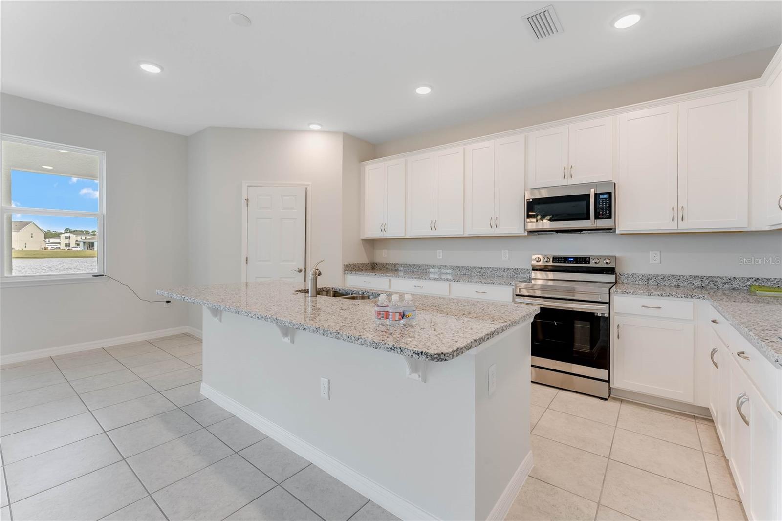 Image 15 of 50 For 265 Brookshire Avenue