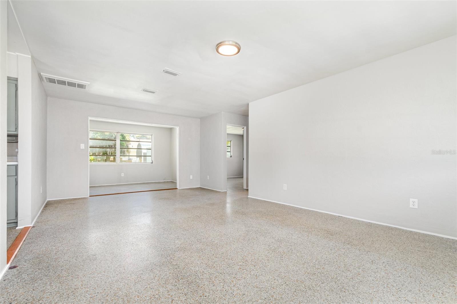 Image 4 of 32 For 1867 Juniper Drive