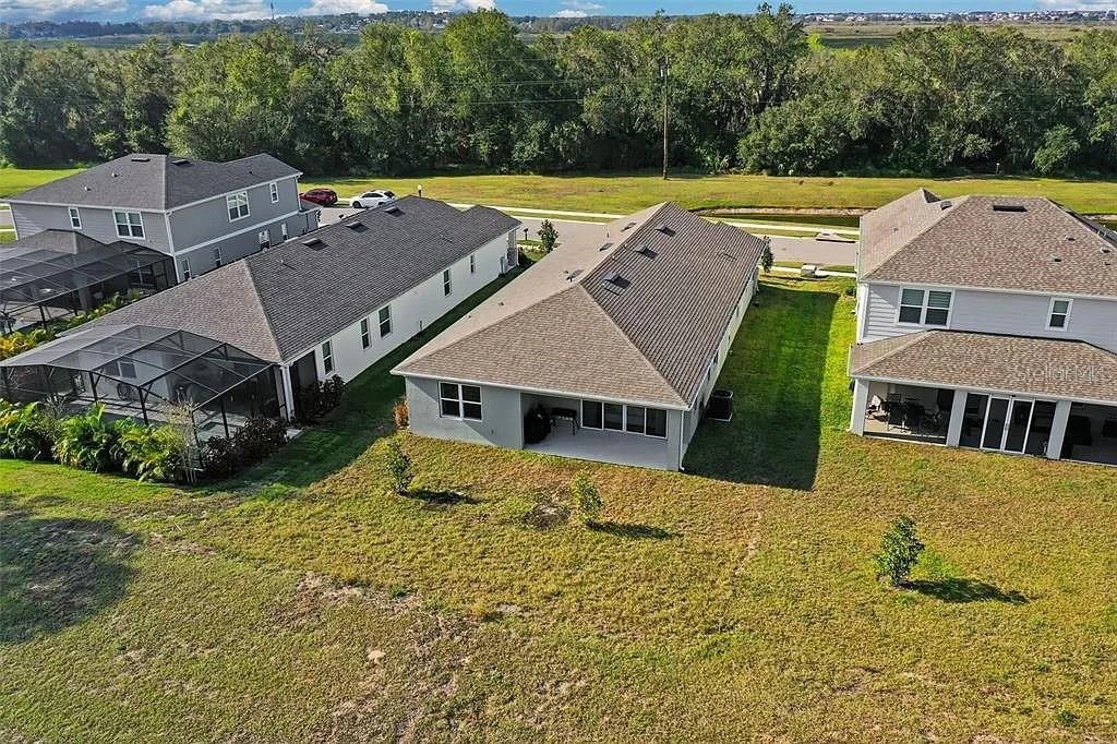 Image 17 of 23 For 10157 Spring Lake Drive