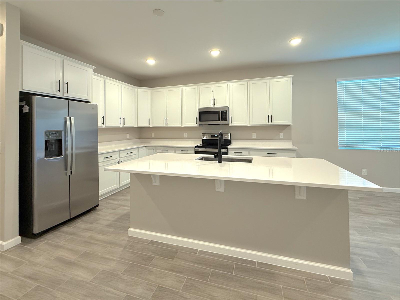 Image 4 of 23 For 10157 Spring Lake Drive