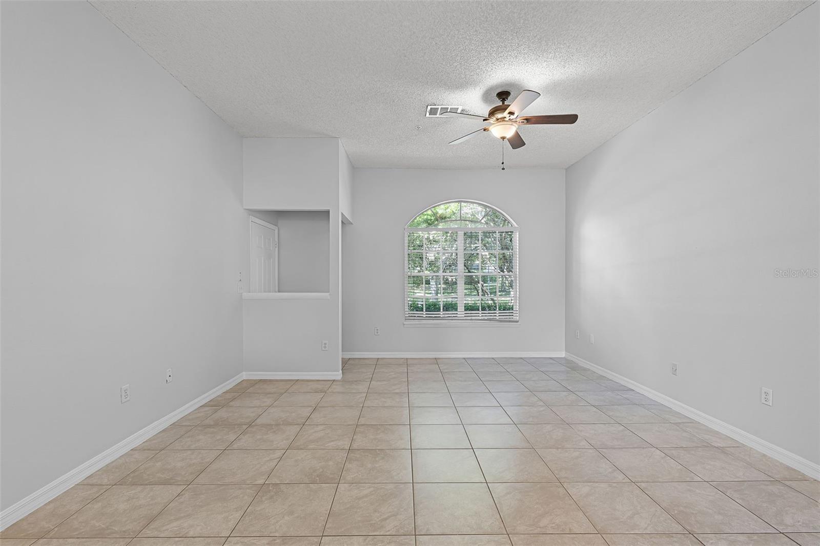 Image 11 of 45 For 160 Reserve Circle 100