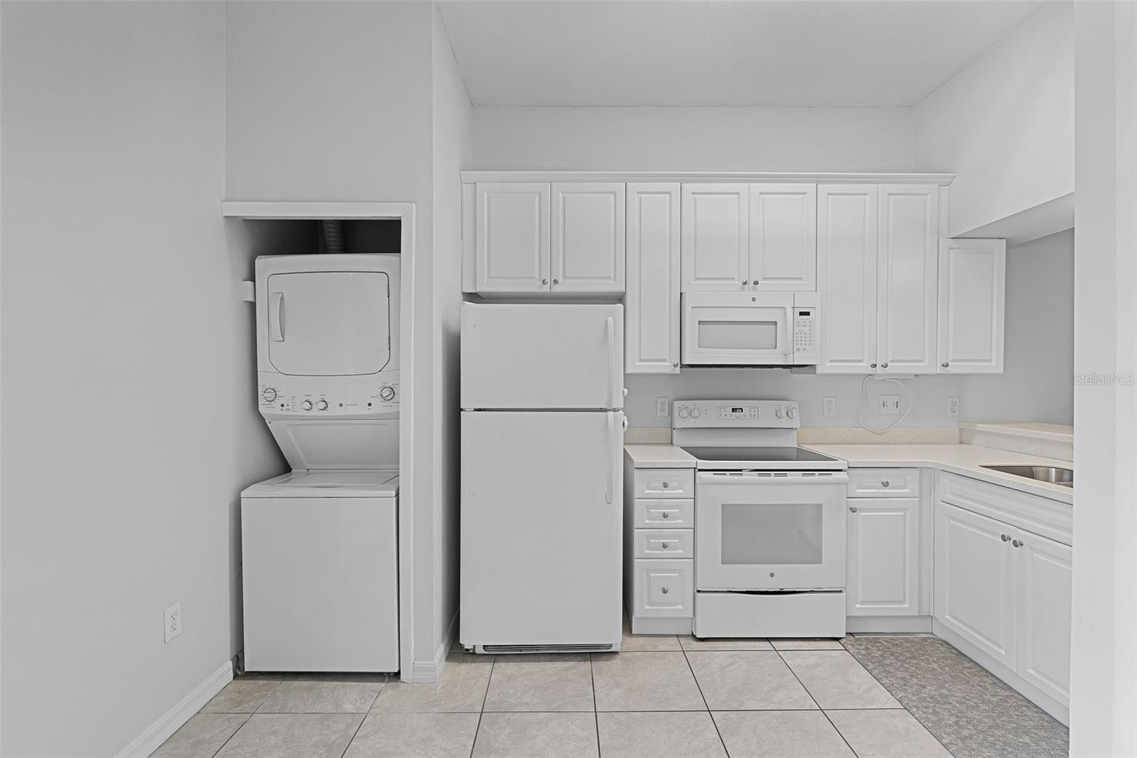 Image 14 of 45 For 160 Reserve Circle 100