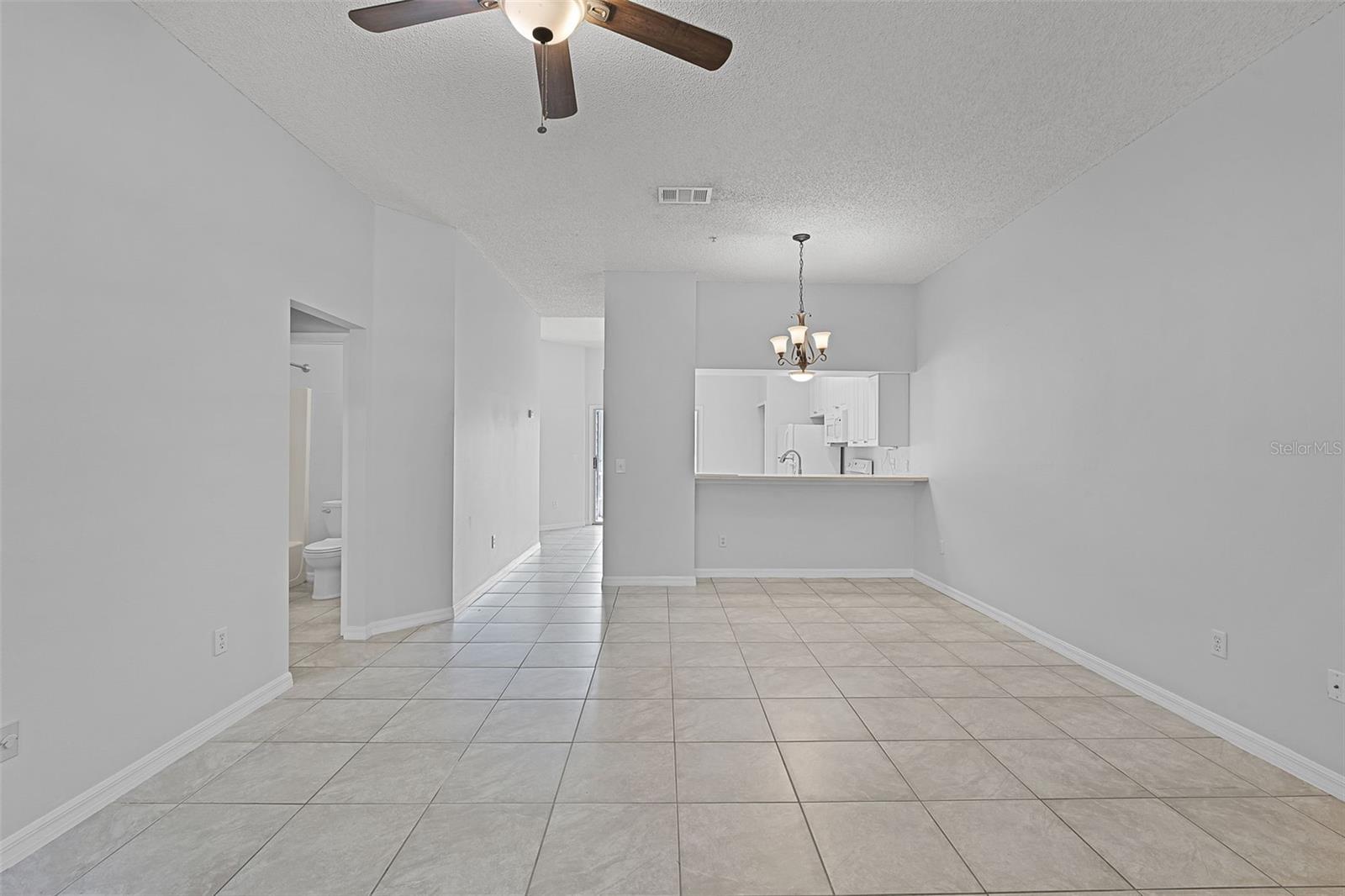 Image 6 of 45 For 160 Reserve Circle 100