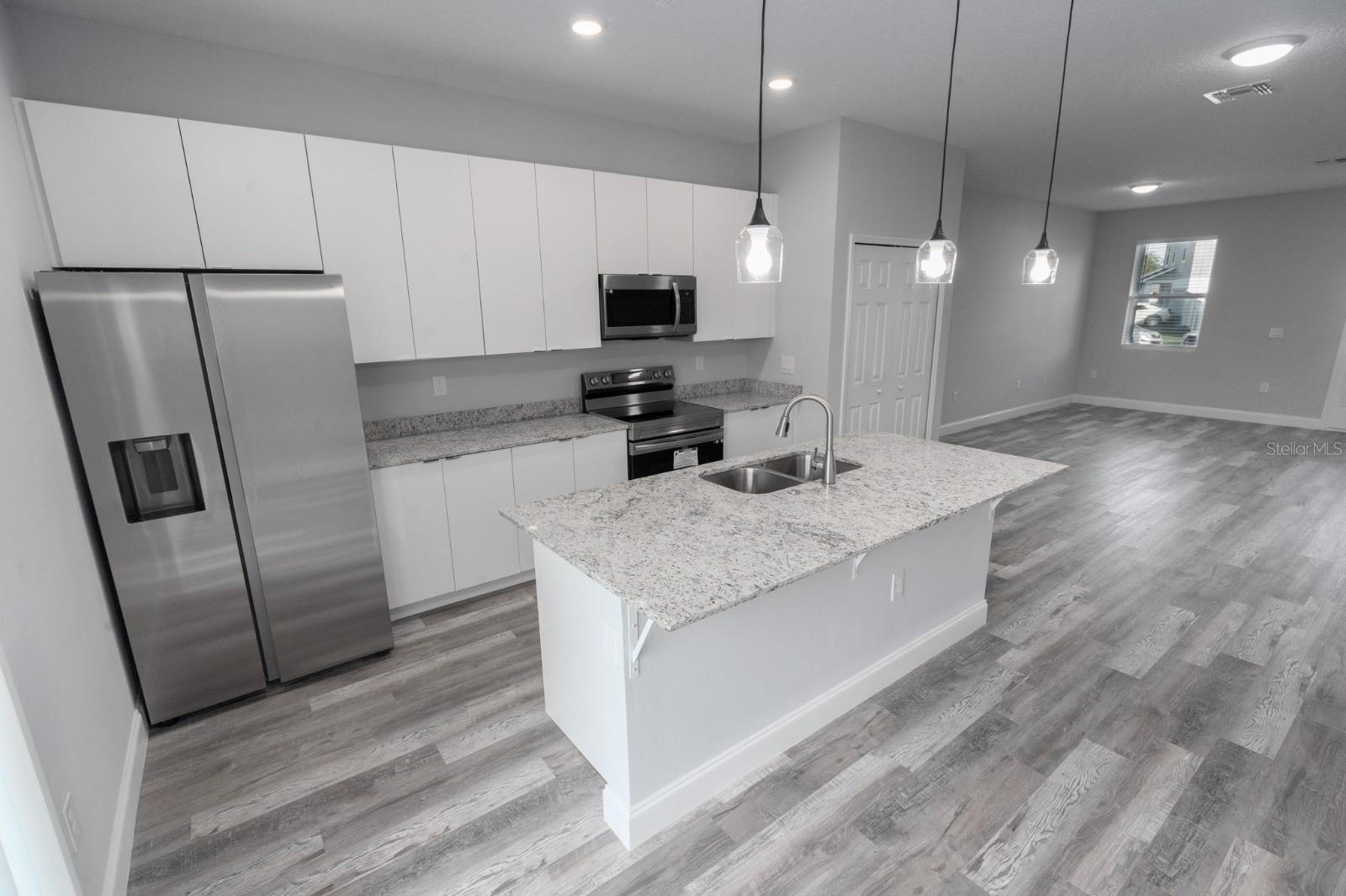 Image 6 of 26 For 13542 114th Place