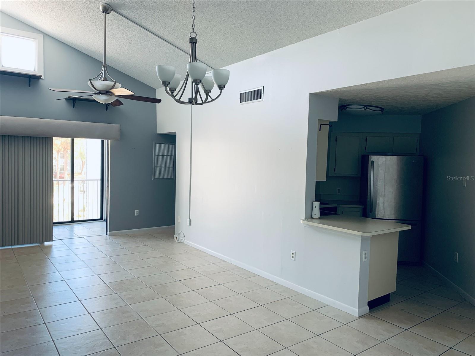 Image 3 of 22 For 3681 Atrium Drive U6