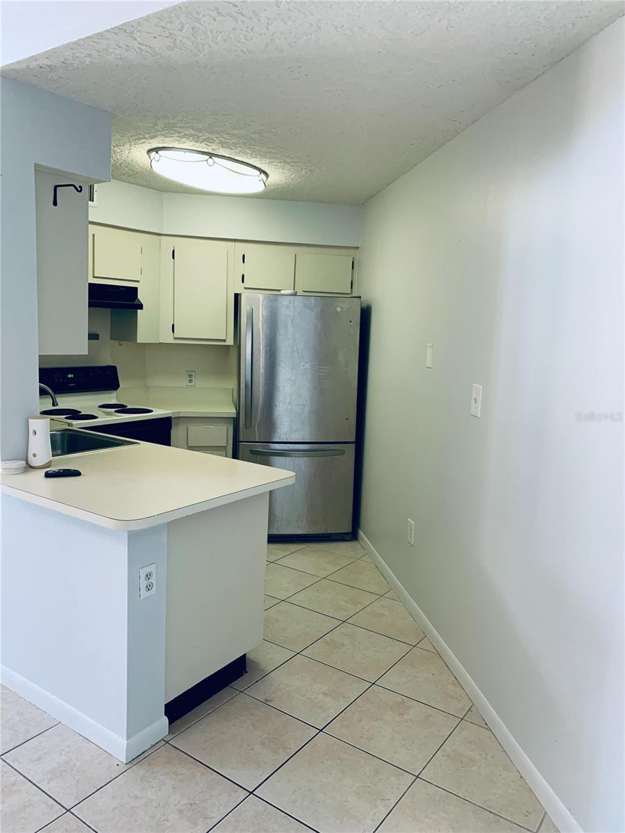 Image 7 of 22 For 3681 Atrium Drive U6