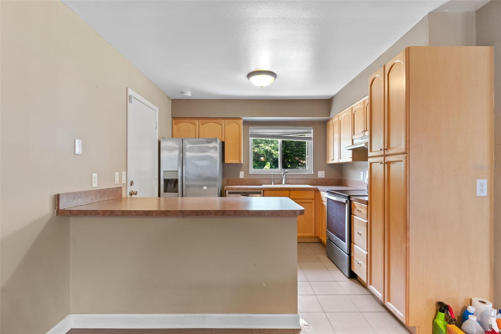 Image 10 of 53 For 10113 Allenby Court
