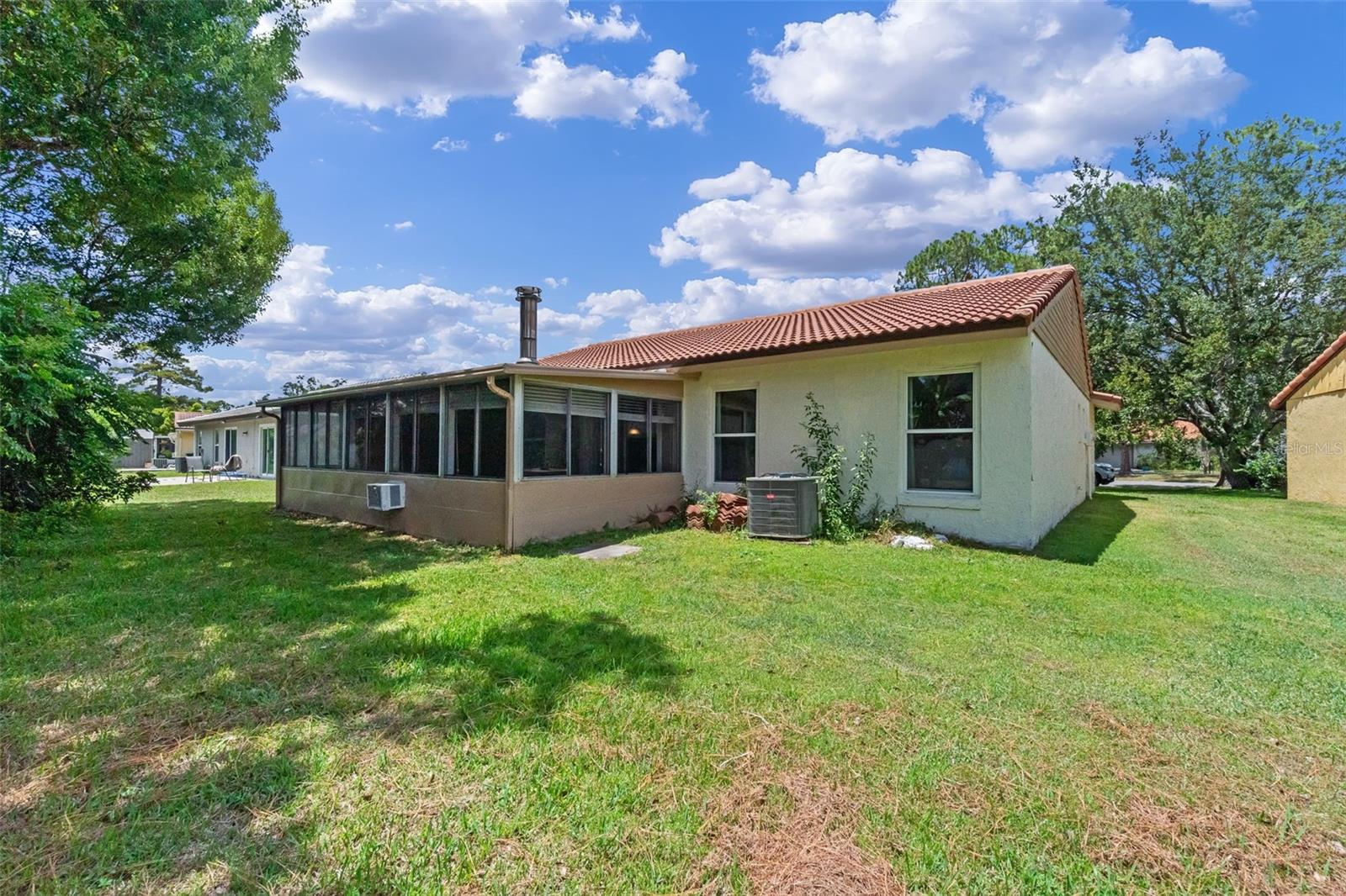 Image 34 of 53 For 10113 Allenby Court