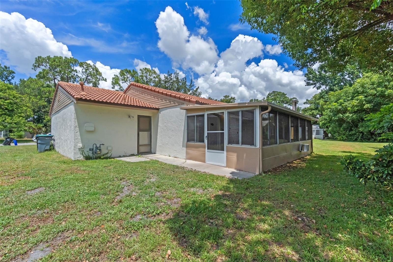 Image 35 of 53 For 10113 Allenby Court