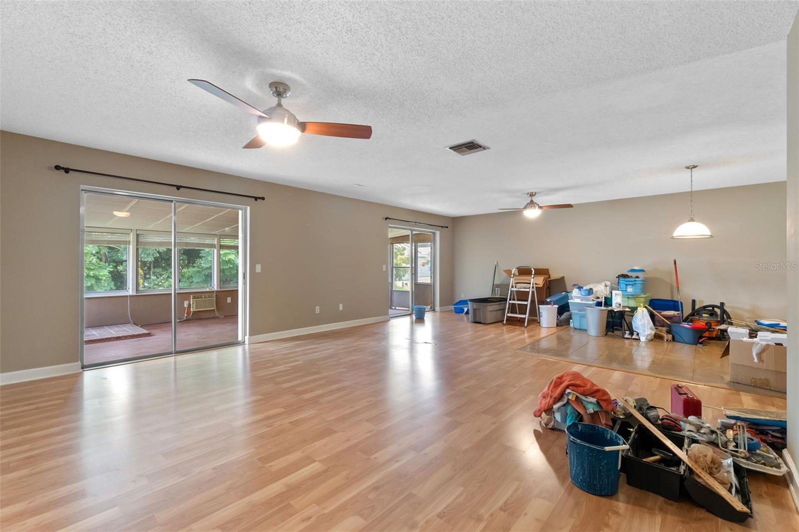 Image 8 of 53 For 10113 Allenby Court