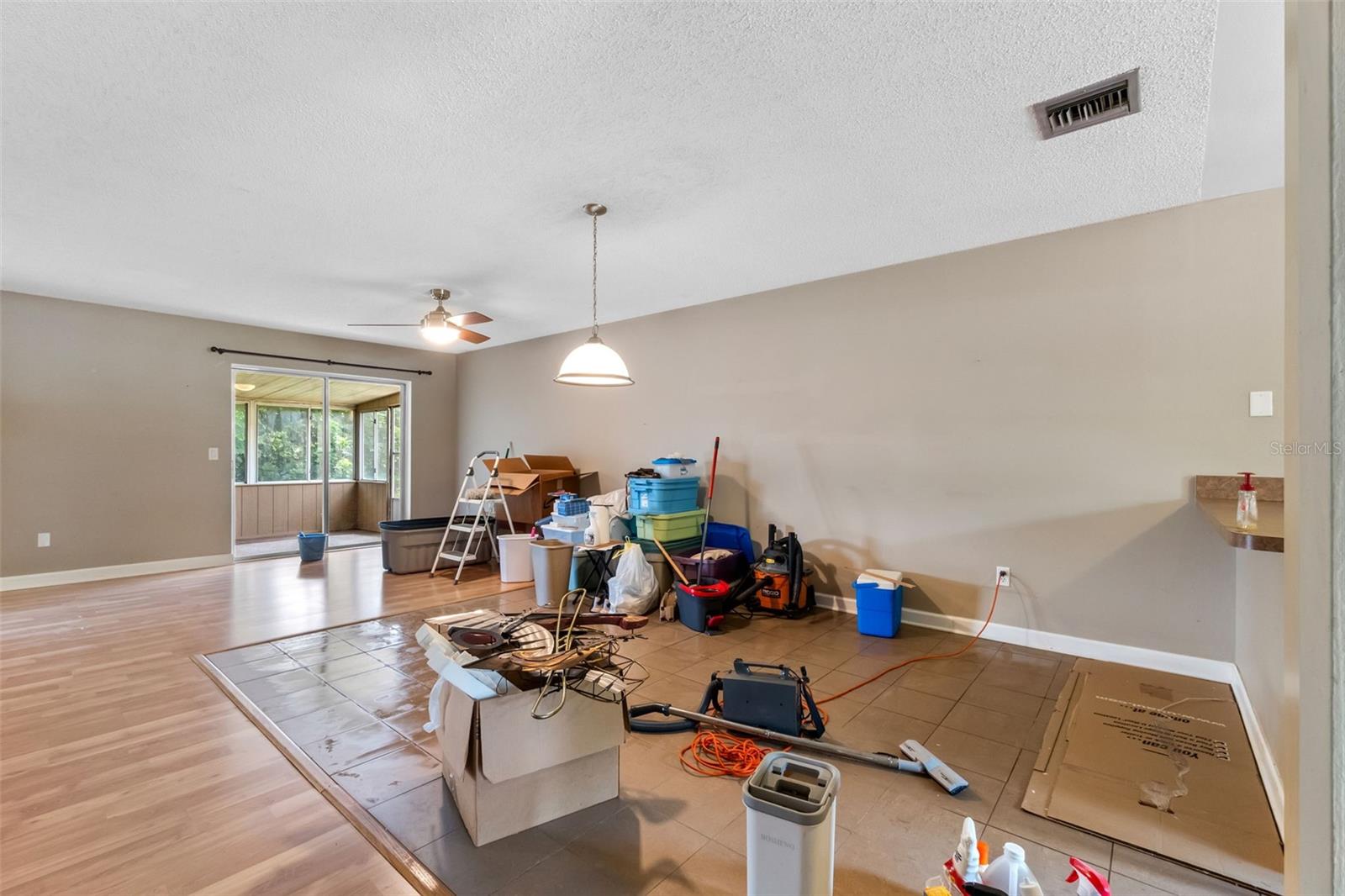 Image 9 of 53 For 10113 Allenby Court