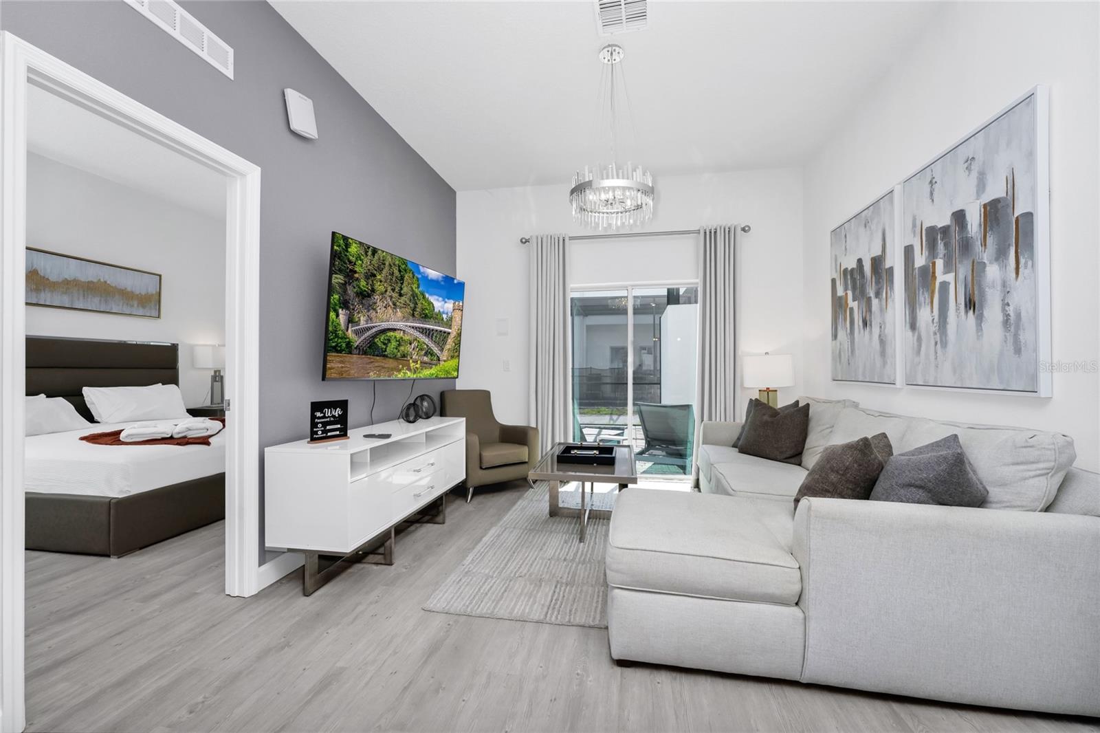 Image 11 of 33 For 501 Famagusta Drive