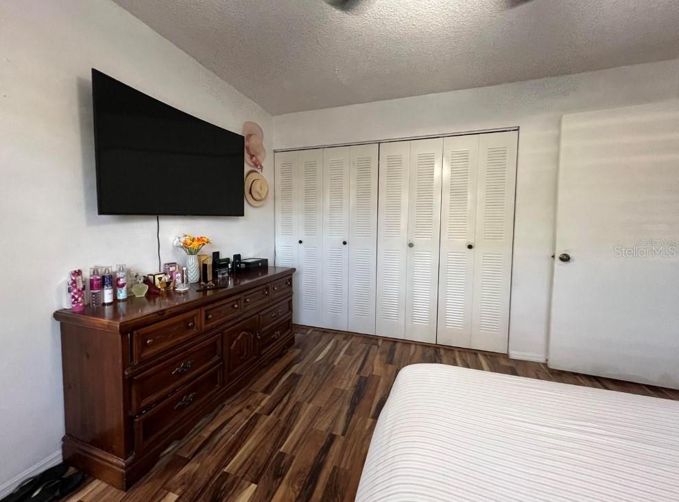 Image 4 of 4 For 1 Country Cove Way