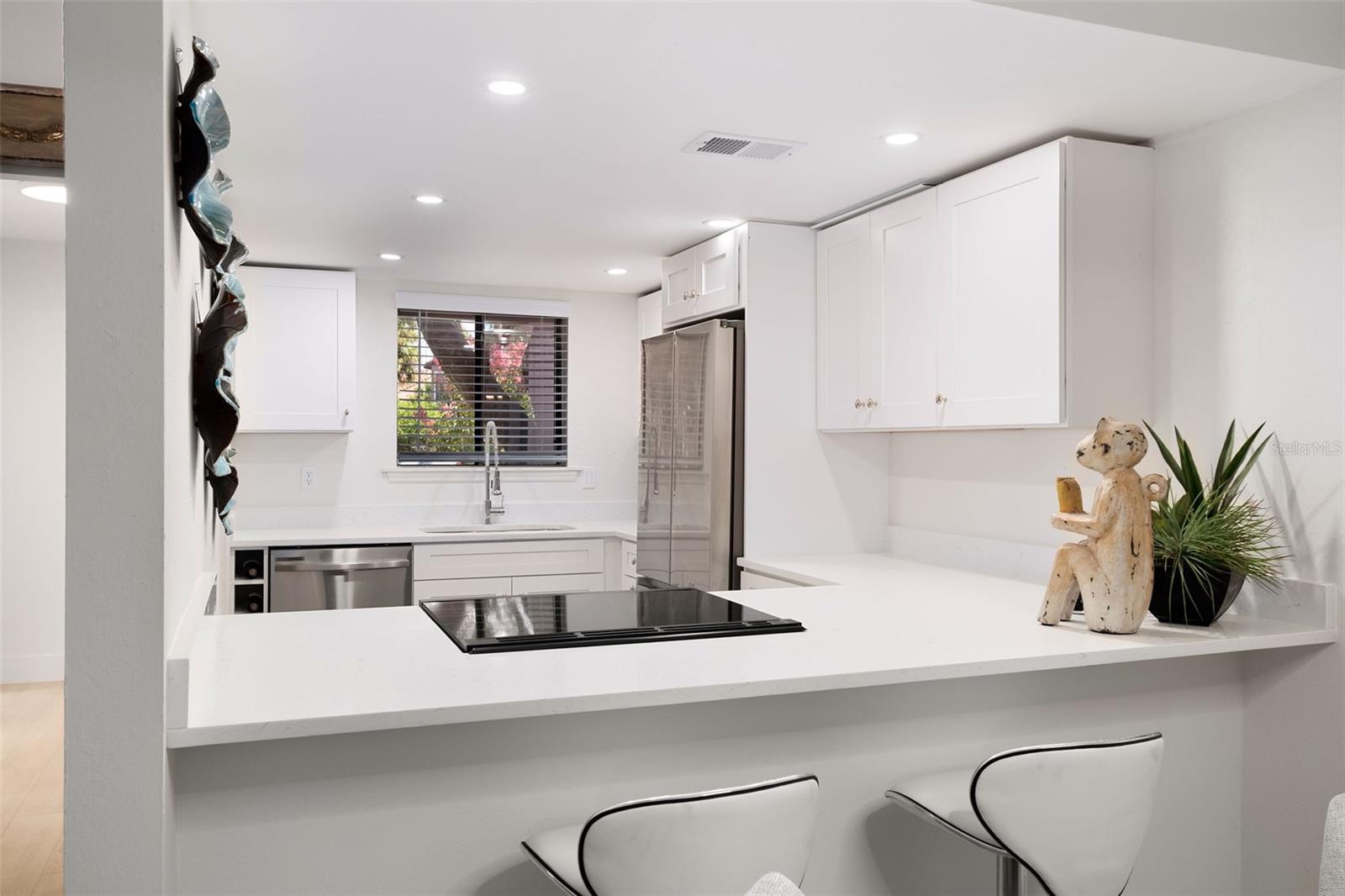 Image 8 of 19 For 680 Grenadine Court S