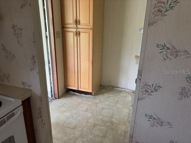 Image 12 of 16 For 461 Lake Como Drive