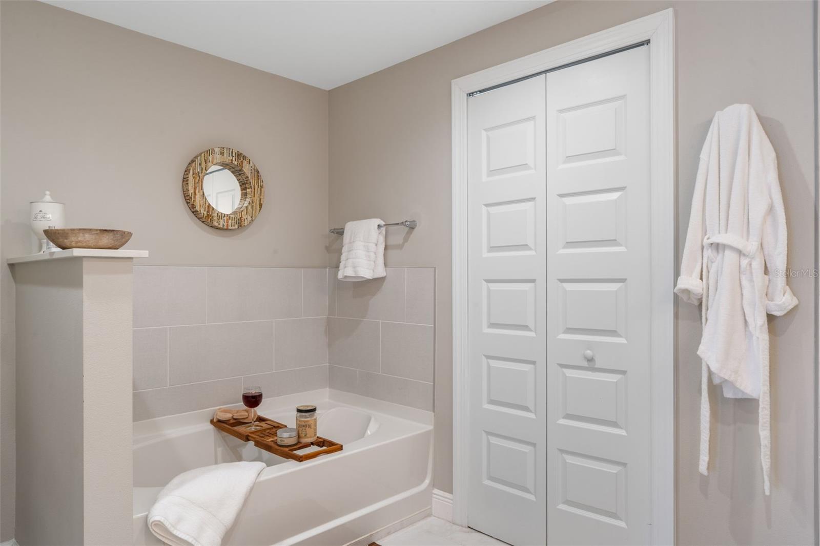 Image 17 of 29 For 16300 County Road 455  501