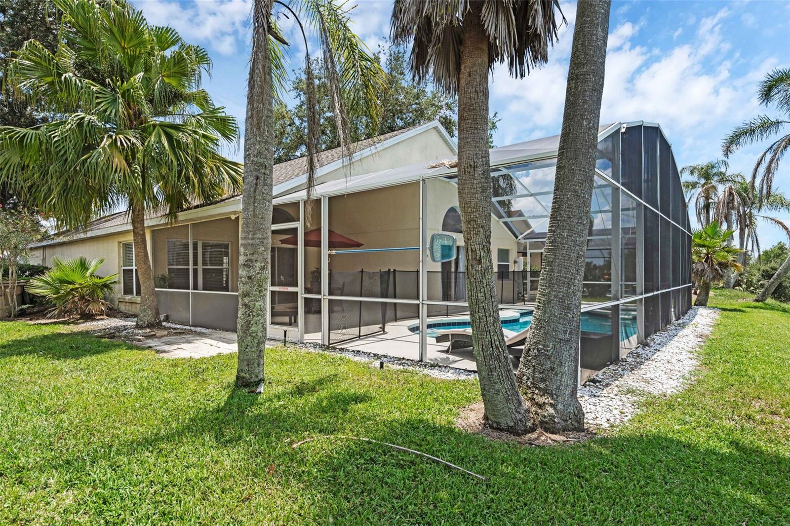 Image 19 of 34 For 15405 Bay Vista Drive