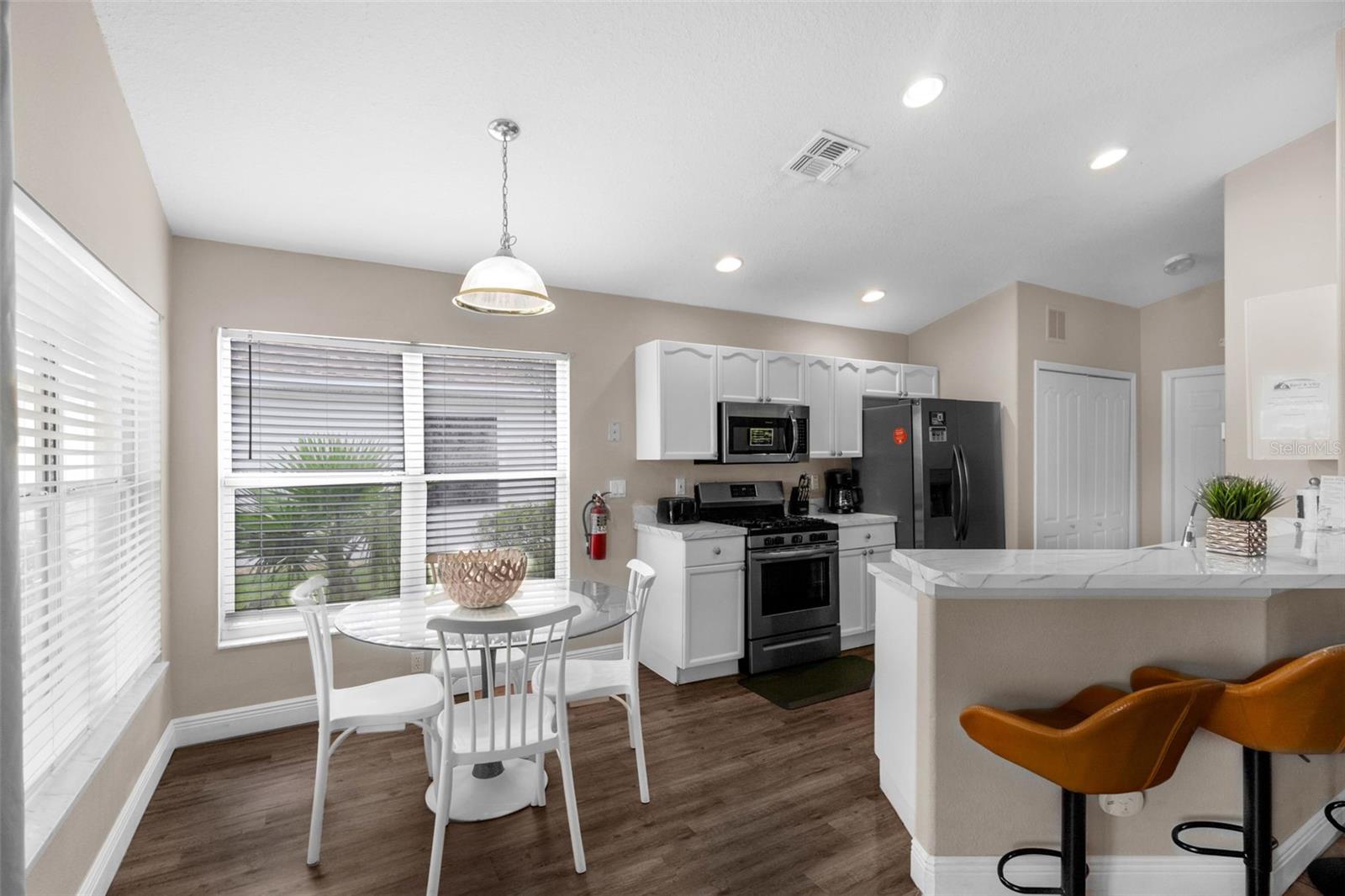 Image 6 of 34 For 15405 Bay Vista Drive