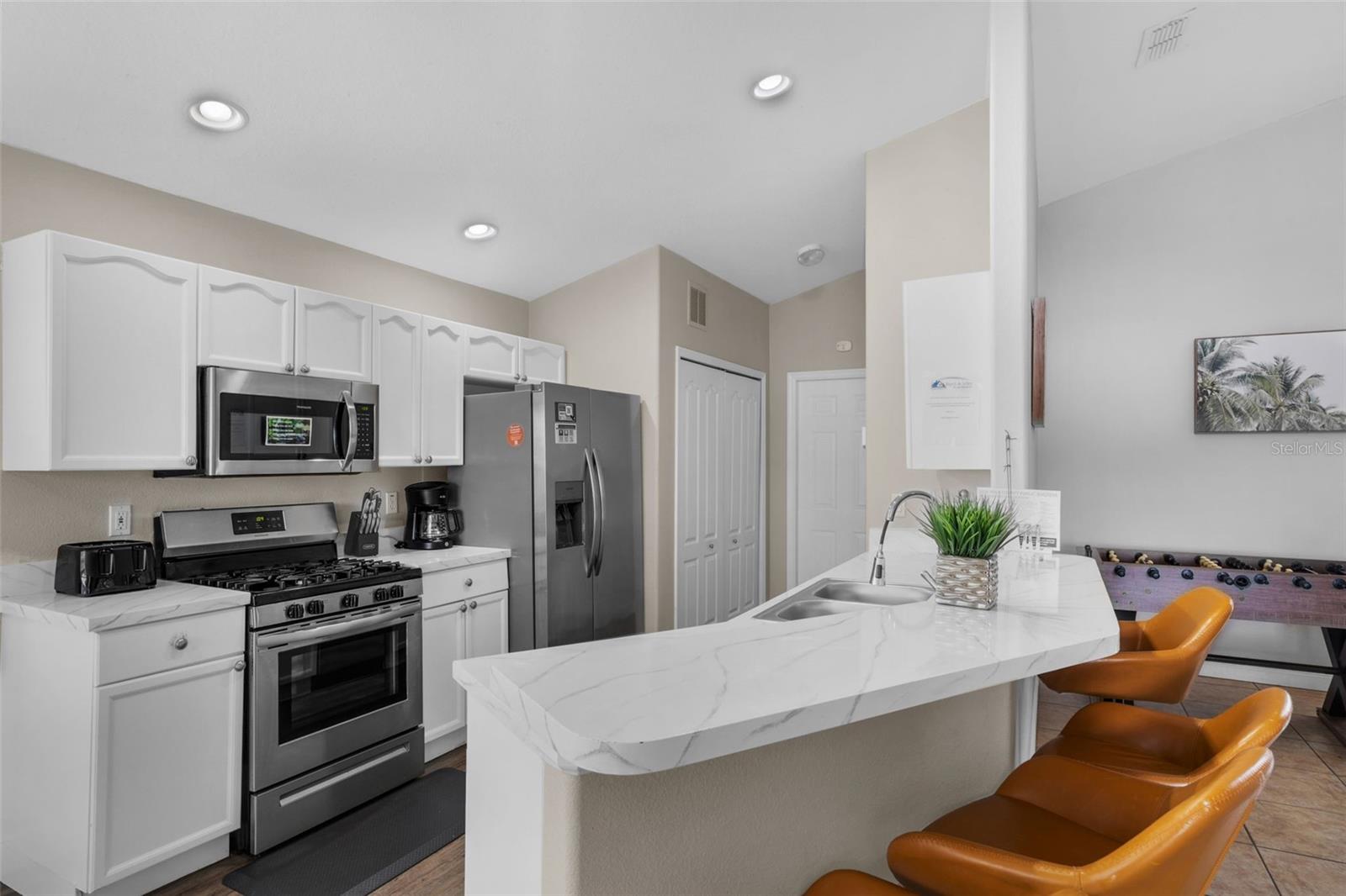 Image 7 of 34 For 15405 Bay Vista Drive