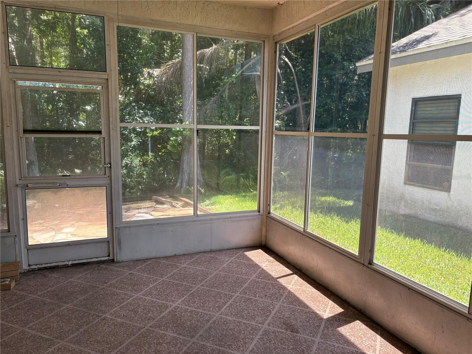 Image 17 of 25 For 11647 Peach Grove Lane
