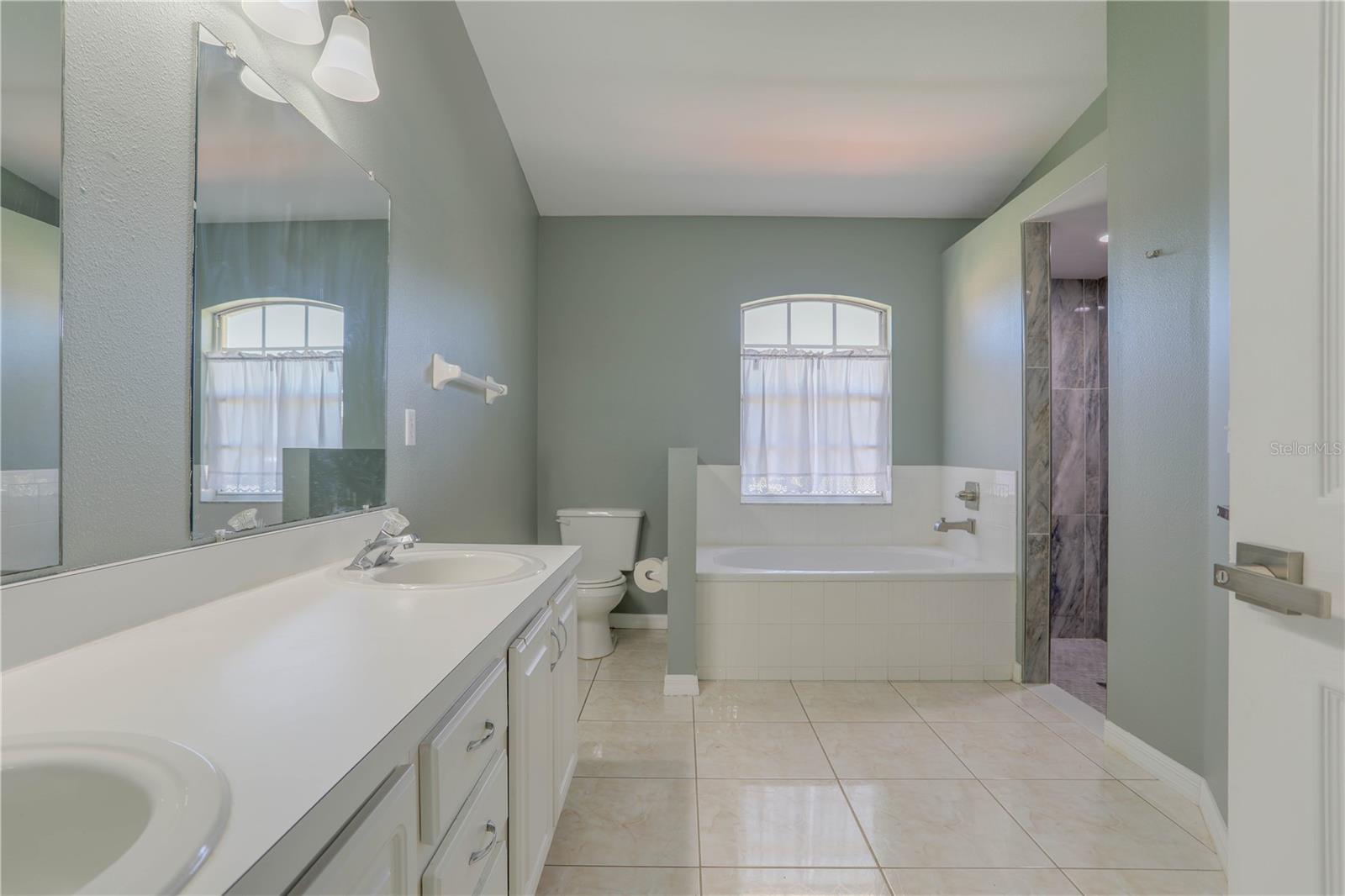 Image 23 of 29 For 10010 Cypress Glen Place