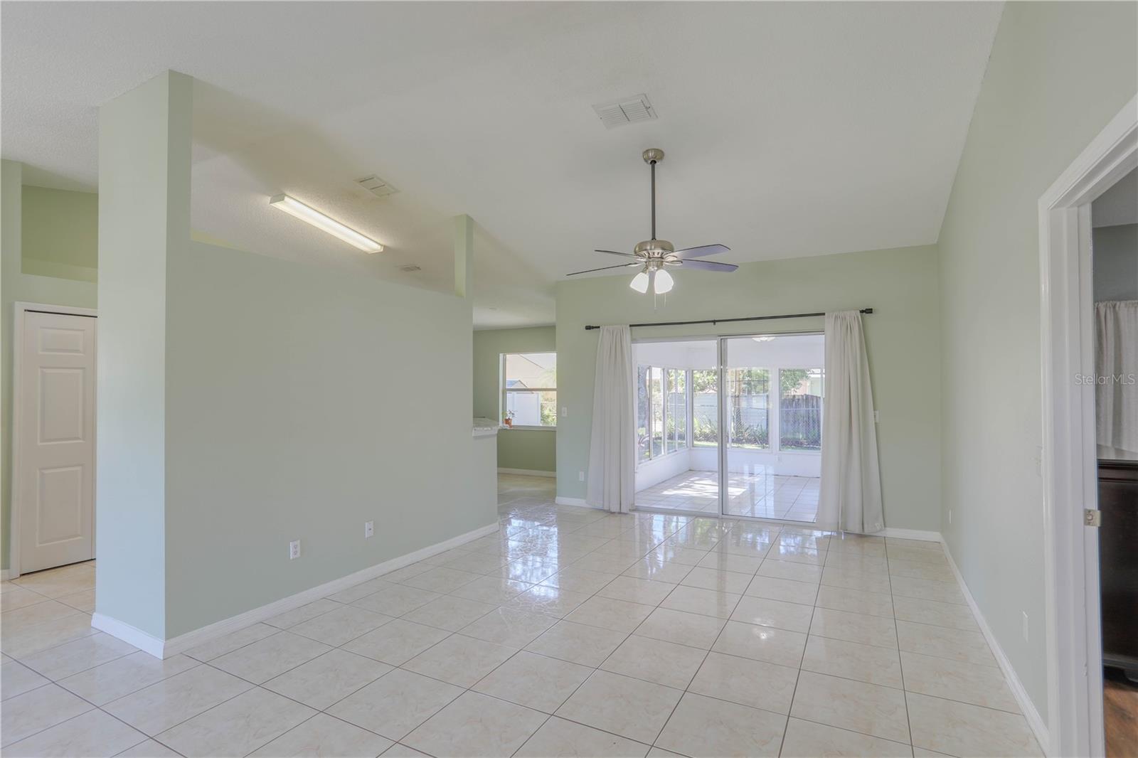 Image 5 of 29 For 10010 Cypress Glen Place